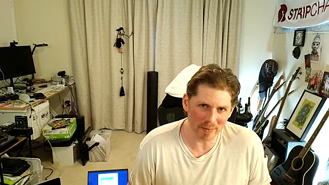 9VOLTT's Webcam Show