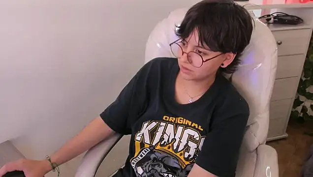 Nathaly_ds élő XXX-chatje