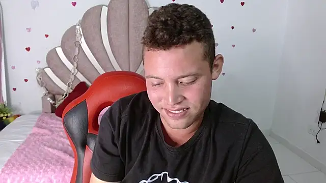 sven_fox723's Live XXX Chat