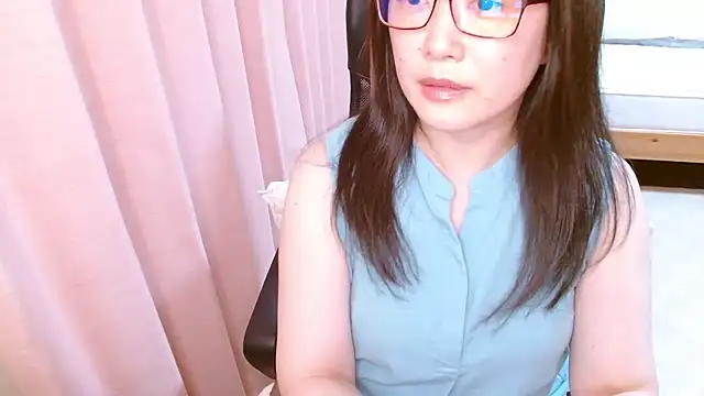 xxoLENAoxx live XXX chat