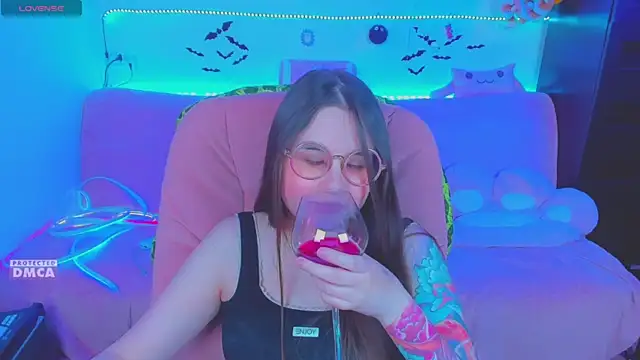 Chat XXX en directo de Lolisuccub