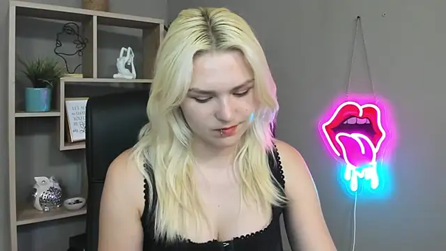 SweetLilyxo Live XXX-chat