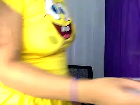 Lovely_apple19 Show in webcam