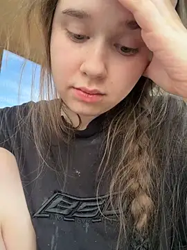 Webkamerová show HornyGirlH