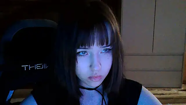 XXX chat uživo modela NoirEva