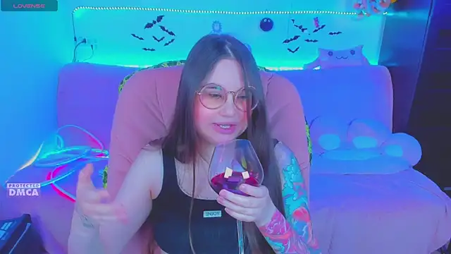 Lolisuccub's Live XXX Chat