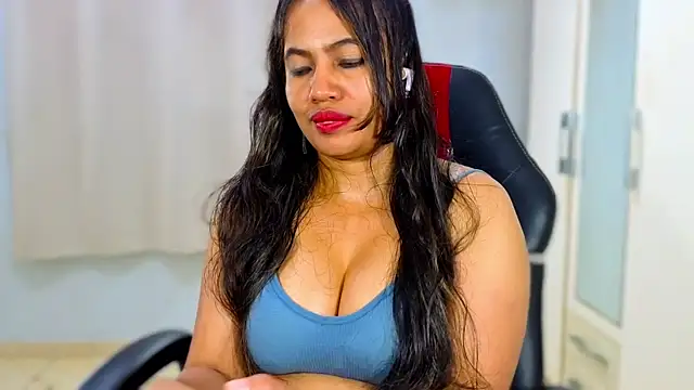 Chatroom XXX en direct de FannyXhot