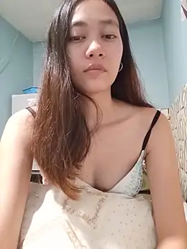 urnaughty_creamypie's Live XXX Chat