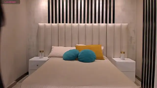Czat XXX na żywo – AmbarJames_