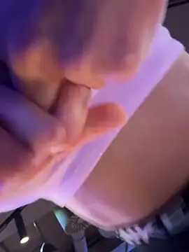 F3ckd0lllucy's Live XXX Chat