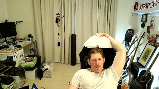 9VOLTT's Webcam Show