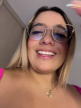 _Ninasanz 라이브 XXX 채팅