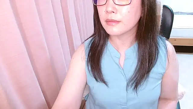 xxoLENAoxx 现场XXX聊天