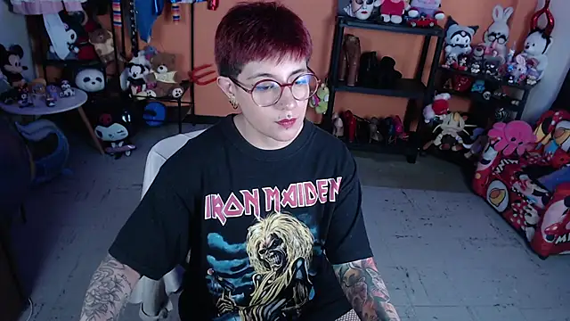 MissMiia2 Live XXX-chat