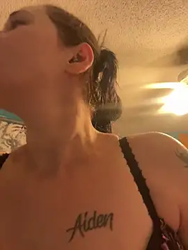 Živý XXX chat lolabunny9