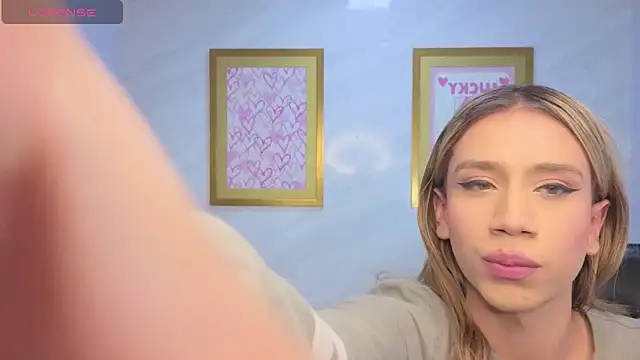Evy_Luxx_v's Webcam Show