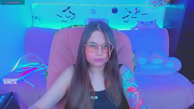 Lolisuccub's Live XXX Chat