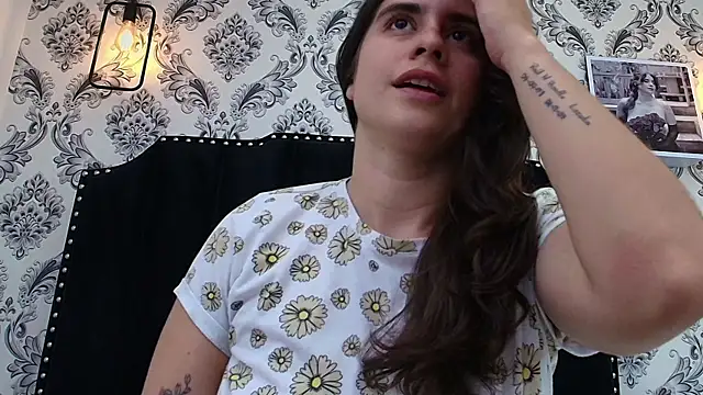 Chat +18 de LexaDeRusso ao vivo