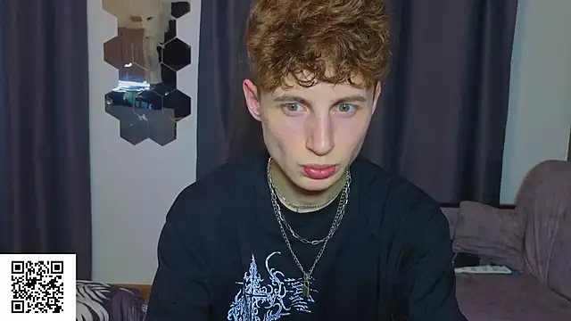 crispinver webcam show