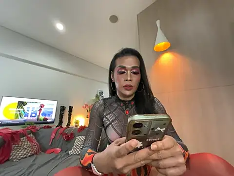 LadyAshley_Domina28のウェブカメラショー