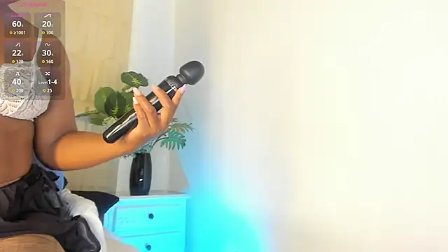 mia_pinedaのライブXXXチャット
