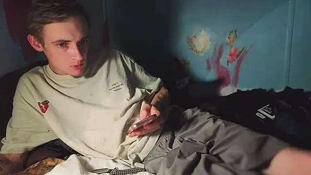 Ilovepussy1911's Webcam Show