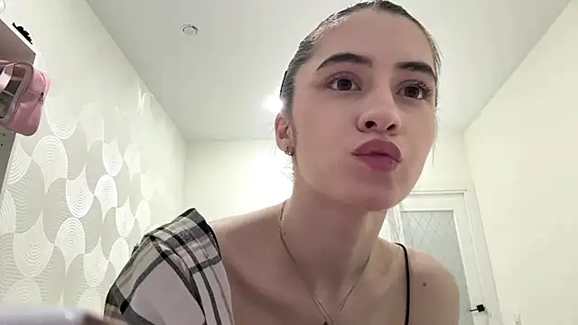 raisatdj Show in webcam