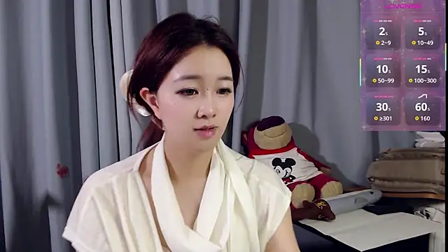 Chat XXX en directo de XueLi1902