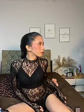 CassandraLovve 在線直播表演