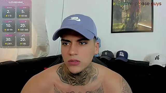 sweetlatinoboy's Live XXX Chat