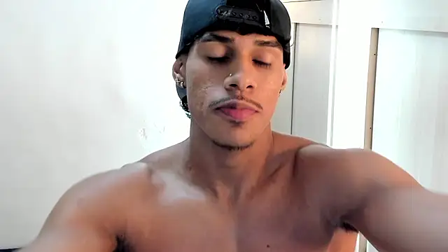 Joao_da_silva19 Show in webcam