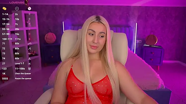 Chat XXX en directo de LiaBrazzerr