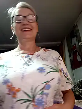 Chat XXX ao vivo de irinamaux