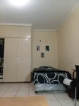 Enhle149's Live XXX Chat