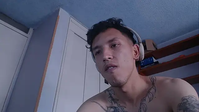 Dan_harmor Show in webcam