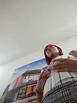 Czat XXX na żywo – JULIETH__05