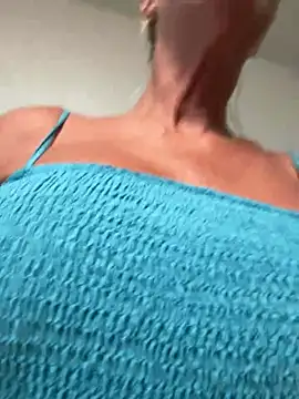 TiffaneyLove: απευθείας συνομιλία ΧΧΧ