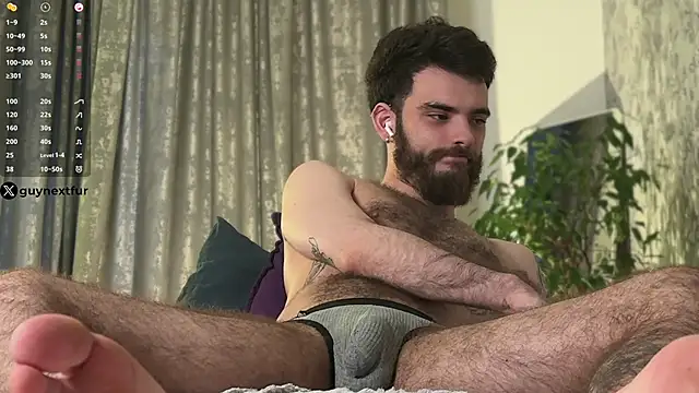 guynextfurr Webcamshow