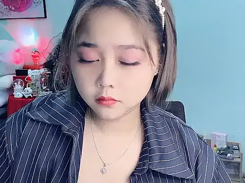 Nhanlu009 即時 XXX 聊天
