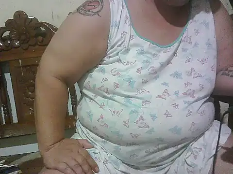 bigmommaxxx81 Chat XXX live