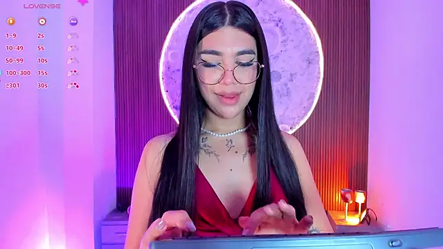 RoseCassie's Live XXX Chat