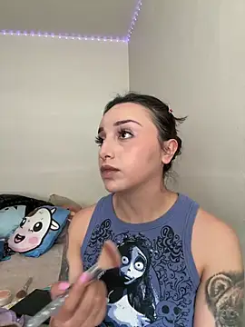 CharmingMaddie Chat XXX live
