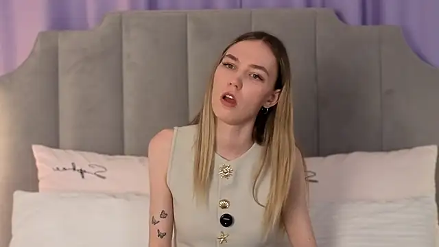 NikkiRyx 现场XXX聊天