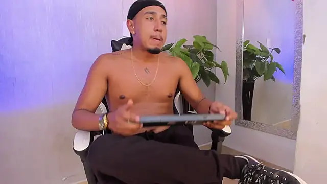 Brand_Collins – Naživo XXX chat