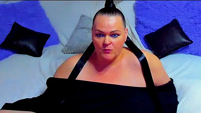 Chat XXX en directo de MilanaBiegert