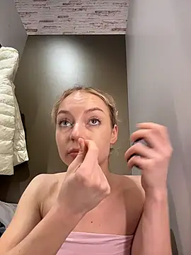 melissa_grr élő XXX-chatje
