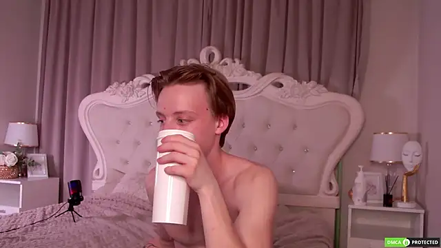 SimonWarner Webcamshow