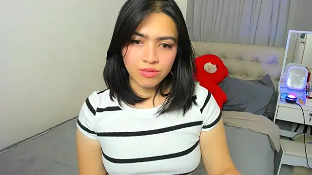 BubbbleButtDemi Show in webcam