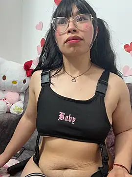 DearAbbiee Adlı Modelin Canlı XXX Sohbeti