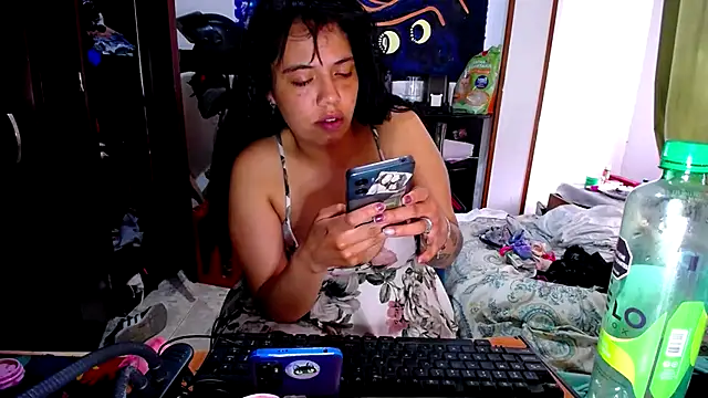 แชท XXX สดของ AmaraRoberts420